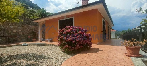 Foto Casa indipendente in Corso della Repubblica, Camporosso Centro