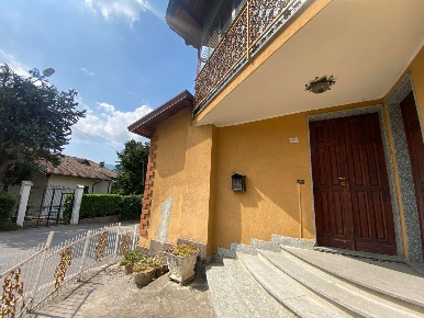 Foto Appartamento a Alta Val Tidone Pecorara di 101 m² con 2 locali