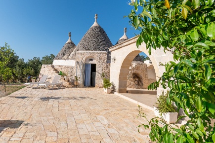 Foto Casa indipendente in Contrada San Giovanni, Ostuni di 66 m² in vendita
