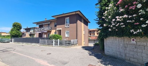 Foto Villa a schiera in Via Rovetta 13, Borgosatollo Centro di 152 m²