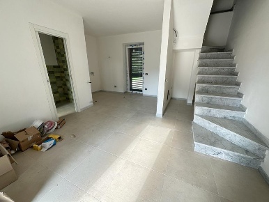 Foto Case semi ndipendenti in Via P. Ratti 44, Ameglia di 80 m² in vendita