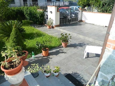 Foto Case semi ndipendenti a Luni Colombiera Molicciara di 300 m²