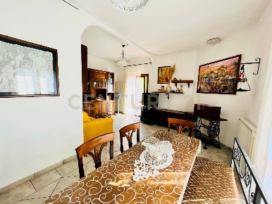 Foto Casa indipendente a Orbetello Fonteblanda di 175 m² con 9 locali