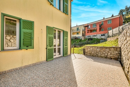 Foto Case semi ndipendenti a Ameglia di 80 m² con 4 locali in vendita