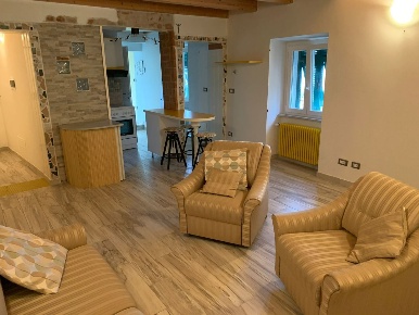 Foto Case semi ndipendenti a Aulla di 90 m² con 4 locali in vendita