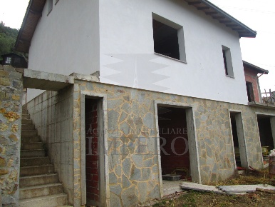 Foto Casa indipendente in san martino snc, Soldano di 240 m² con 5 locali