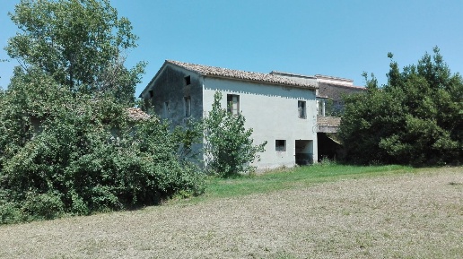 Foto Casa indipendente a Controguerra di 220 m² con 12 locali in vendita