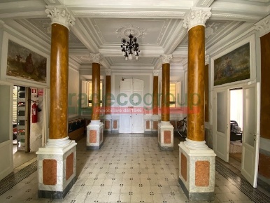 Foto Casa indipendente in Via Gaetano D'Alesio 24, Livorno di 500 m²
