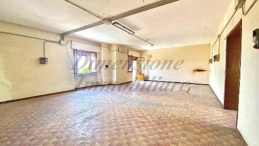 Foto Appartamento in Via delle Fontanelle, Montescudaio di 200 m²