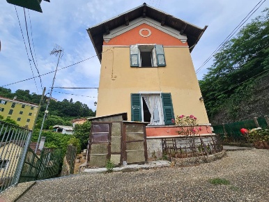 Foto Casa indipendente in Via Borasina 38, Serra Riccò di 93 m² in vendita