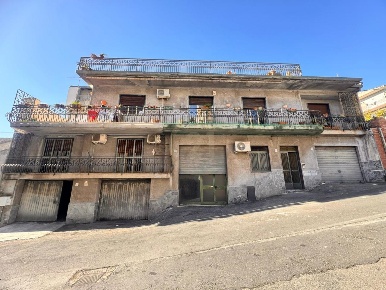 Foto Casa indipendente in Via I retta Ponente 341, Belpasso Centro