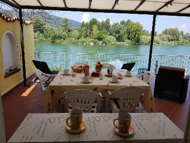 Foto Case semi ndipendenti a Ameglia di 180 m² con 7 locali in vendita