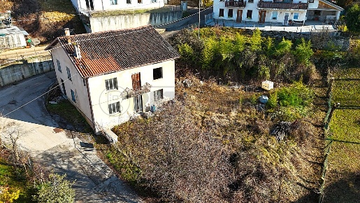 Foto Casa indipendente a Valdagno Centro di 390 m² in vendita