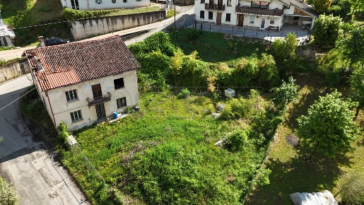 Foto Casa indipendente a Valdagno Centro di 390 m² in vendita