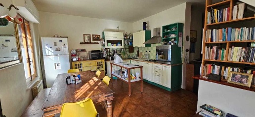 Foto Casa indipendente a Santo Stefano di Magra di 210 m² con 8 locali