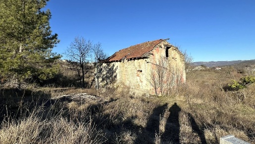 Foto Casa indipendente a Mioglia di 200 m² con 8 locali in vendita