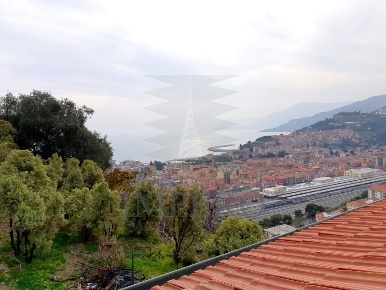 Foto Casa indipendente in Via San Giacomo 1, Ventimiglia di 200 m²