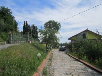 Foto Case semi ndipendenti a Sarzana di 140 m² con 5 locali in vendita