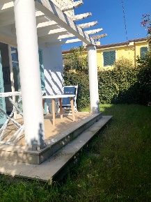 Foto Case semi ndipendenti a Ameglia Fiumaretta Di Ameglia di 136 m²