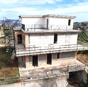 Foto Casa indipendente a Offida San Barnaba di 450 m² con 10 locali