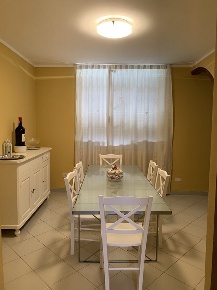 Foto Case semi ndipendenti a Aulla di 80 m² con 5 locali in affitto