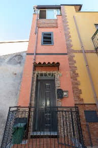 Foto Casa indipendente in Via Carnazza 1, Adrano Canalicchio Tivoli