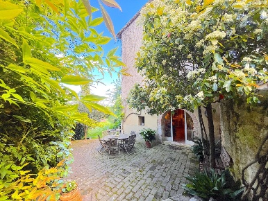 Foto Casa indipendente in Via del Fosso Cupo 18, Cetona Centro di 200 m²