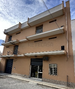 Foto Casa indipendente a Mazara del Vallo di 500 m² con 10 locali