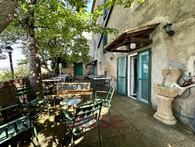 Foto Casa indipendente in Piazza Cristoforo Colombo, Bibbona Centro