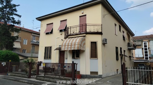 Foto Casa indipendente a Piacenza di 591 m² in vendita