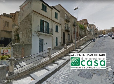 Foto Casa indipendente in Via Camillo Benso Conte di Cavour 33, San Cataldo