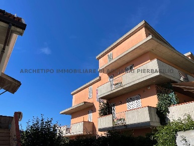 Foto Casa indipendente in VIA BOCCONI 7, Cupra Marittima di 210 m²
