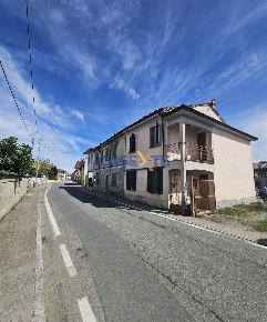 Foto Casa indipendente in Via Roma, Badia Pavese Centro di 140 m²