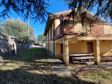 Foto Casa indipendente in Via Cannelle, Montelabbate di 346 m² con 9 locali