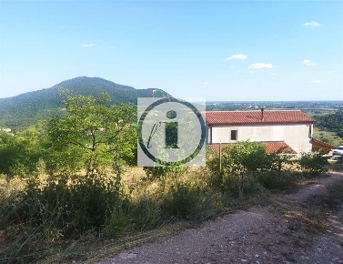 Foto Casa indipendente a Arquà Petrarca di 185 m² con 6 locali in vendita