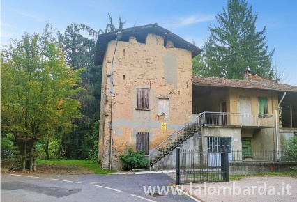 Foto Casa indipendente in Via Albareda, Missaglia Lomaniga di 350 m²