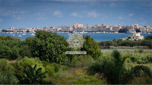 Foto Villa unifamiliare in via masseria italia, Siracusa di 450 m²