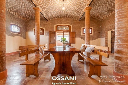 Foto Casa indipendente in VIA PRATI, Faenza di 534 m² con 8 locali