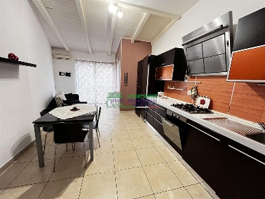 Foto Casa indipendente in via fanti, Comiso Centro di 105 m² con 4 locali