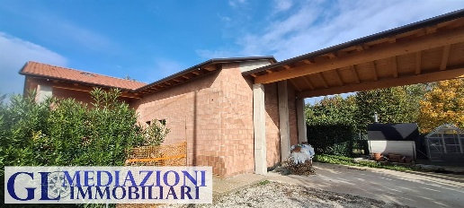 Foto Casa indipendente a Noale di 160 m² con 4 locali in vendita