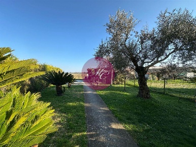 Foto Casa indipendente in Via Madonna, Ravenna Sant'Alberto di 226 m²