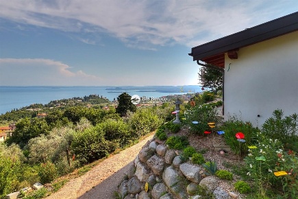 Foto Casa indipendente in Via Folino Cabiana, Toscolano-Maderno di 102 m²