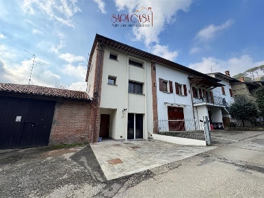 Foto Case semi ndipendenti a Casola Valsenio di 150 m² con 4 locali