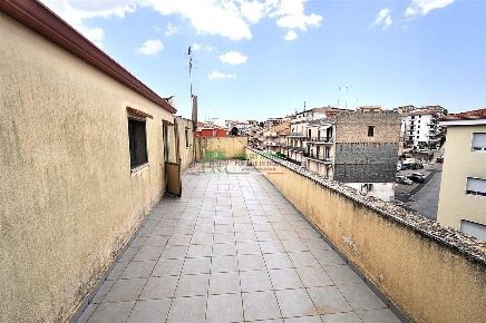 Foto Casa indipendente a Ragusa di 270 m² con 8 locali in vendita
