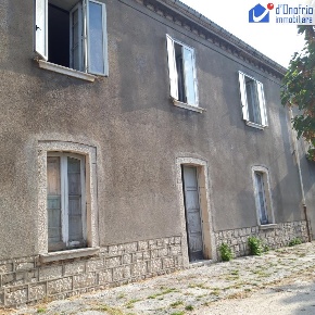 Foto Casa indipendente a Vinchiaturo in vendita