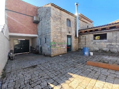Foto Case indipendenti a Ragusa Puntarazzi - Pozzillo di 80 m² con 6 locali