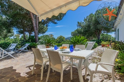 Foto Case semi ndipendenti a Capoliveri di 100 m² con 4 locali in vendita