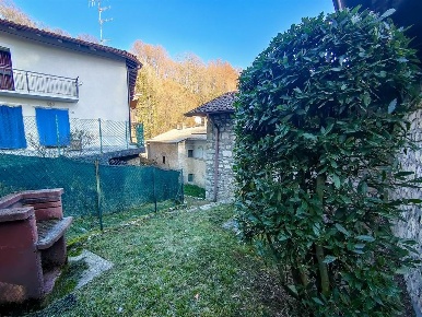 Foto Casa indipendente in via san defendente, Roncola di 85 m² con 3 locali