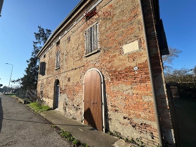 Foto Casa indipendente a Conselice Lavezzola di 350 m² con 6 locali