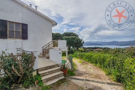 Foto Case semi ndipendenti a Capoliveri di 61 m² con 3 locali in vendita